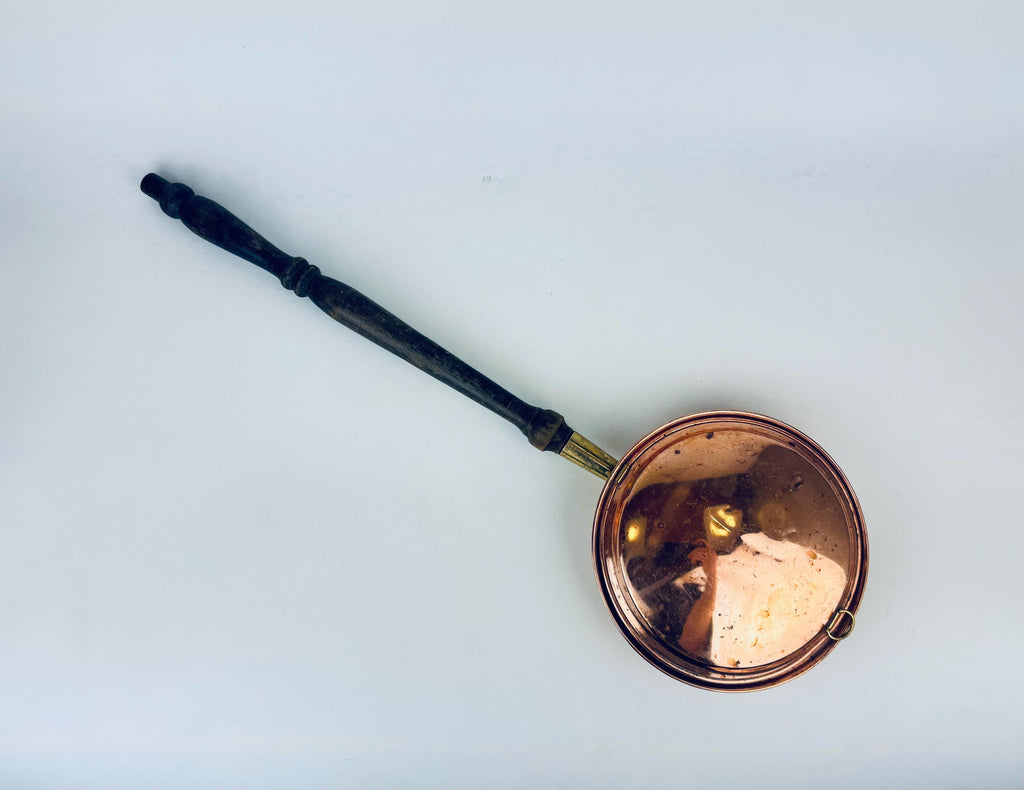 Product image for 'antique george iii copper bed warming pan turned wood handle' (view d98404)