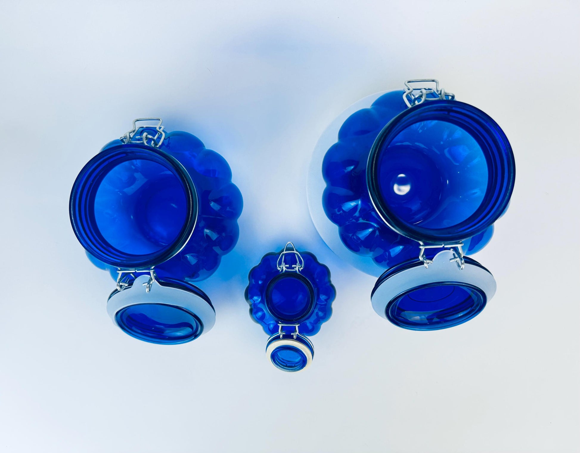 Product image for 'vintage round cobalt blue bubble glass clasp container jars sold separately' (view 3360ea)