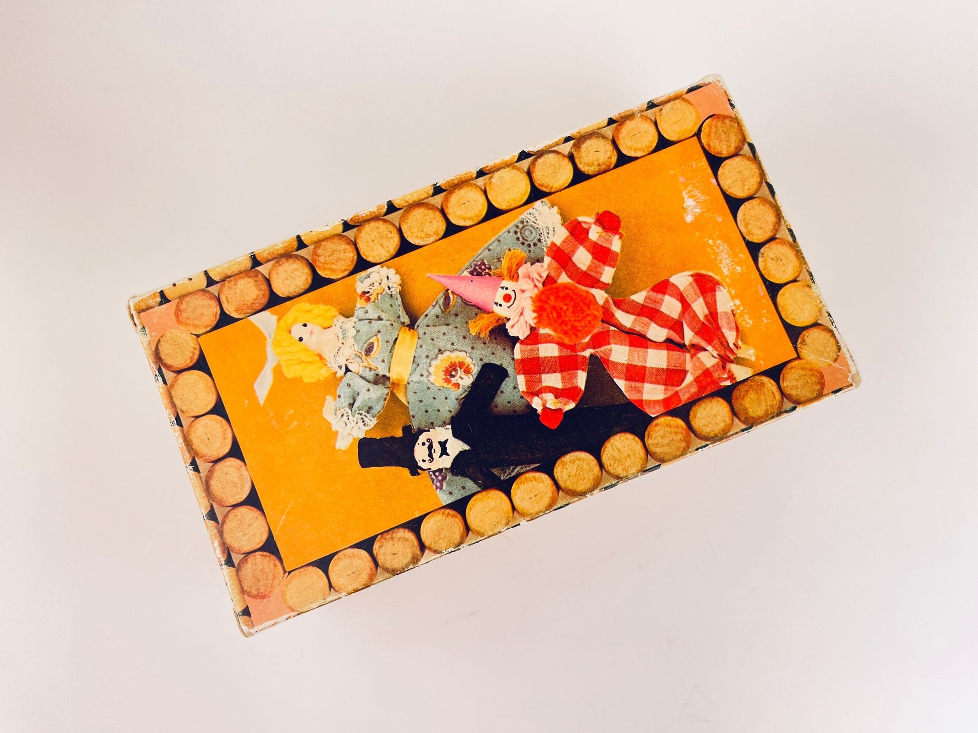 Product image for 'vintage dolly clothespin kit kids craft kit made in canada' (view 8b7a5c)