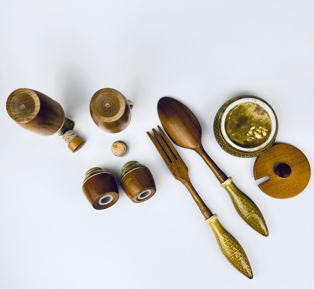 Product image for 'vintage continental condiment table set oil vinegar salt pepper dip fork spoon utensils' (view 9fda2a)