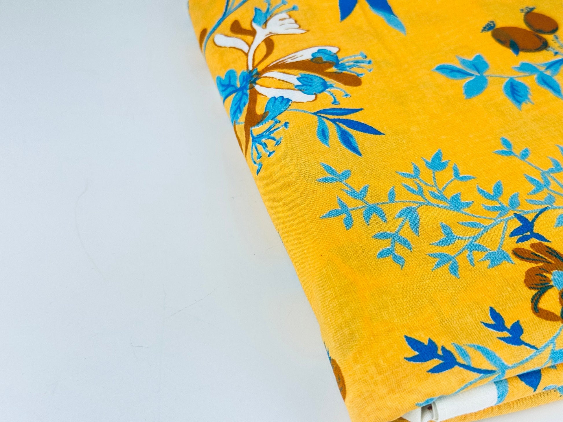Product image for 'vintage gold blue floral wilmette fabric material 53 x 79' (view 666e1c)