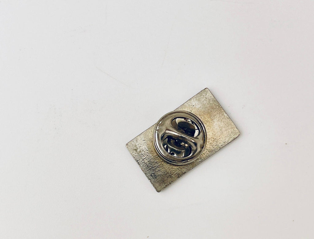 Product image for 'vintage calgary 1988 olympics coca cola pin usa issued made in taiwan new old stock nos pins sold separately' (view db66f1)