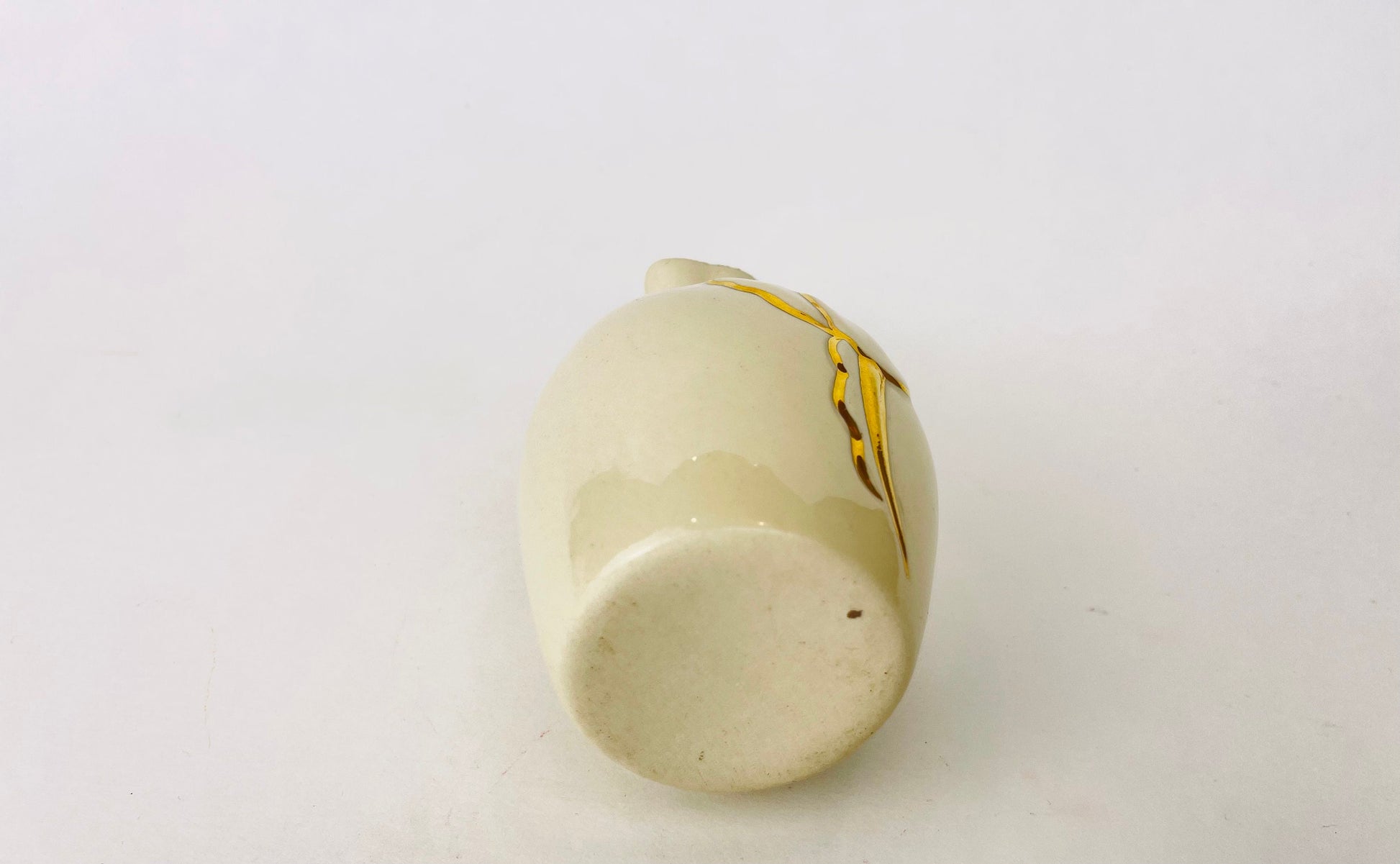 Product image for 'vintage beige gold floral ceramic vase jug' (view 2e834a)