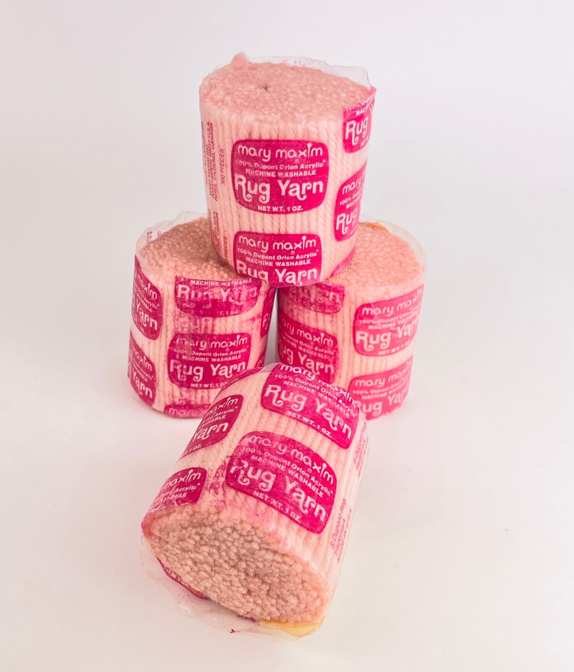 Product image for 'vintage light pink rug yarn mary maxim 100 dupont orion acrylic machine wash 360 pieces 2 5 or 6 5 cm long net weight 1 oz' (view e7c054)