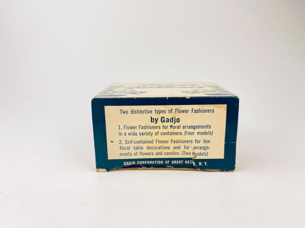 Product image for 'vintage flower fashioner flower holder made in usa by gadjo tip proof flower holder 616' (view a7680a)