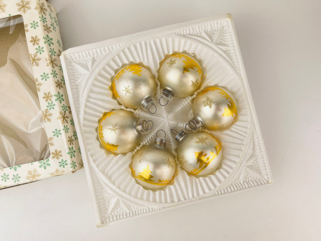Product image for 'vintage hand painted tree star silver gold glass christmas tree ornaments set of six 6 made in west germany' (view 0e38e6)
