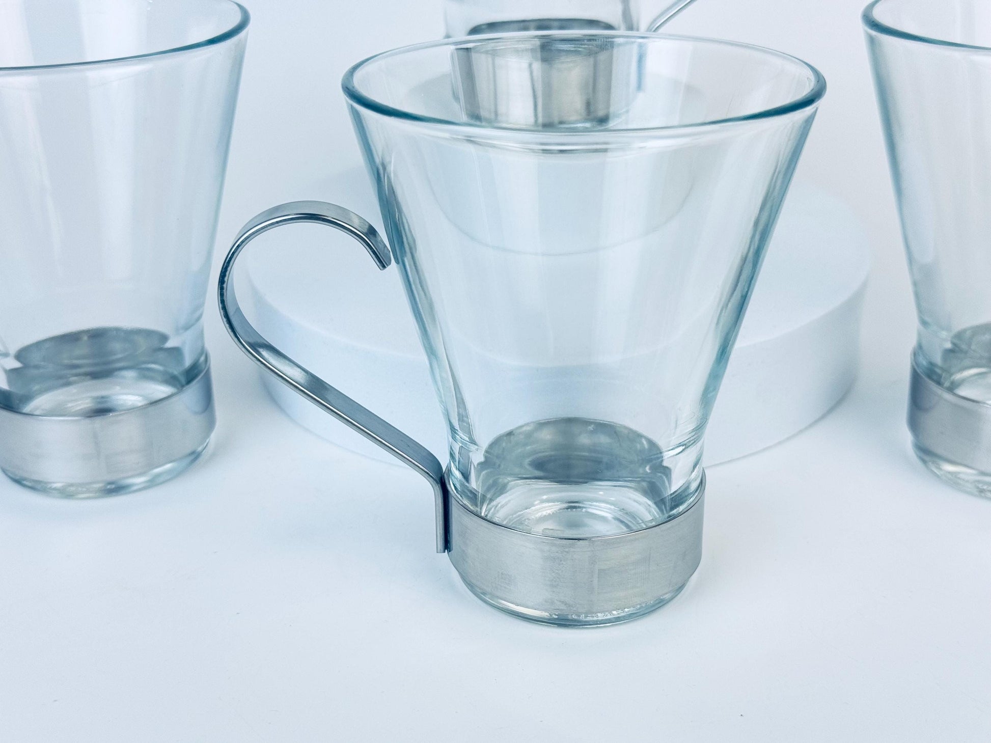 Product image for 'vintage bormioli rocco ypsilon glasses removable silver stainless steel handles set of four 4' (view 01b0d1)