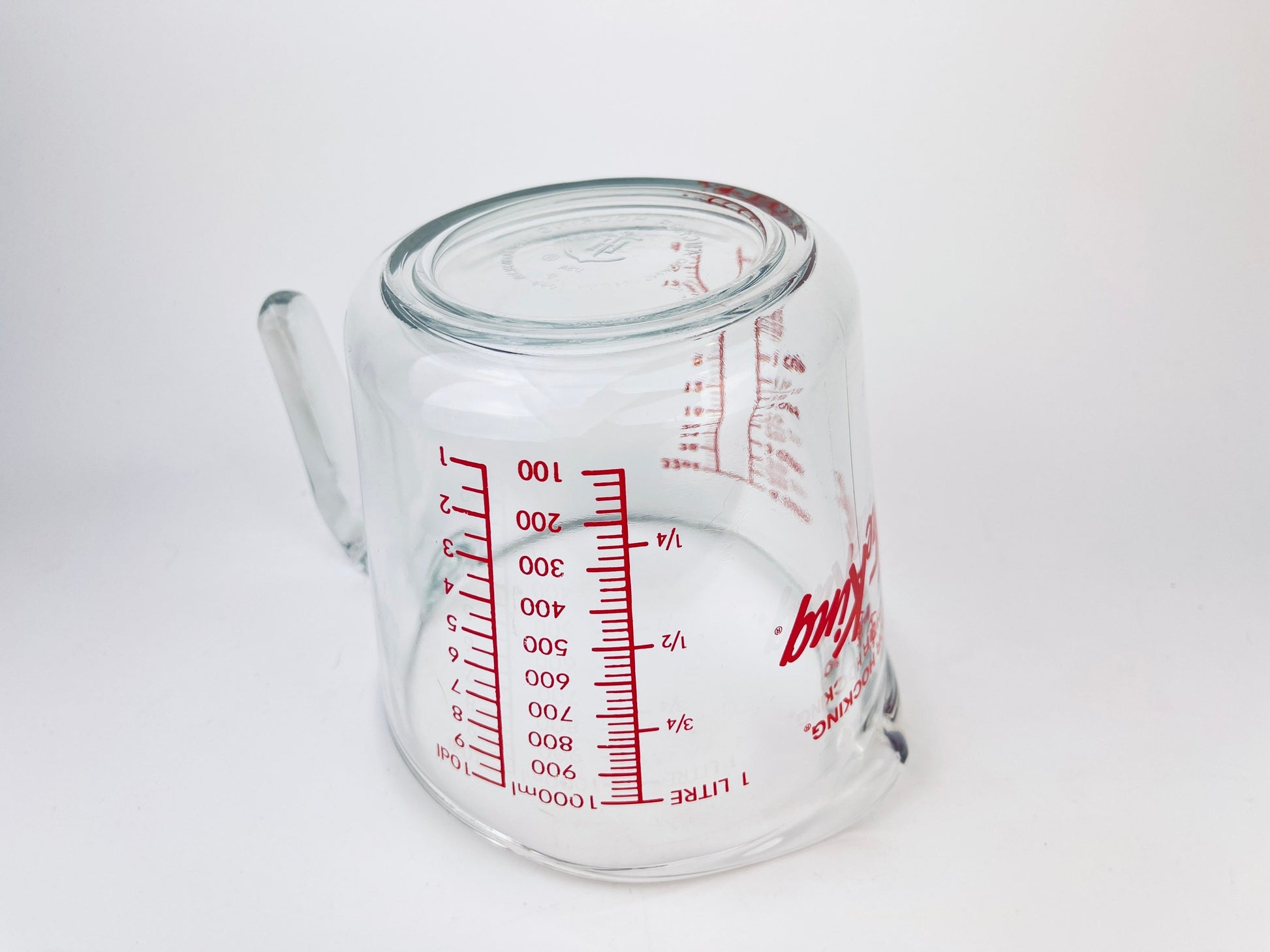 Product image for 'vintage pyrex glass measuring cup 4 cups 32 oz metric imperial system 699' (view 39ae9e)