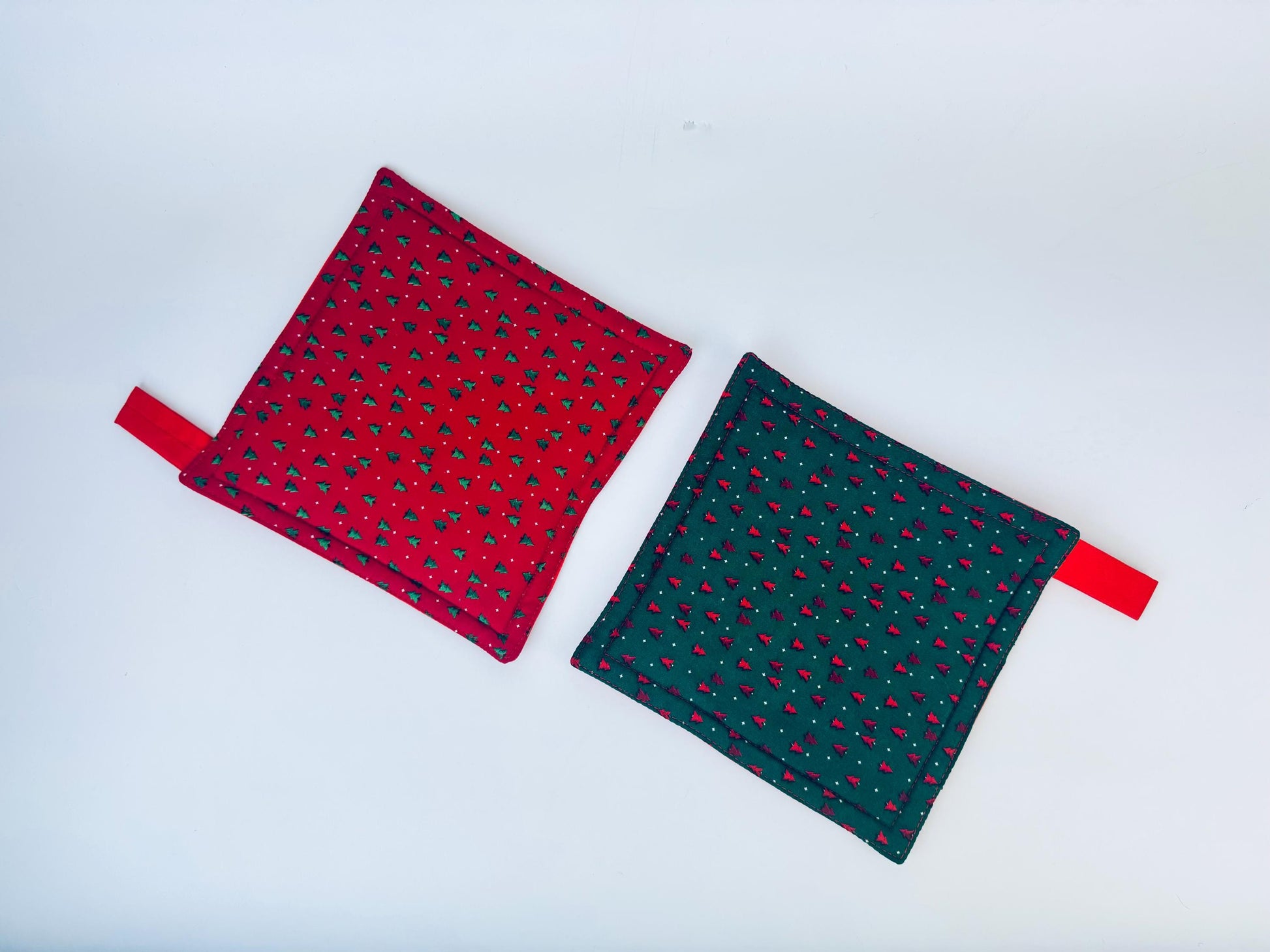 Product image for 'vintage christmas pot holder oven mitt sold separately' (view 9844a9)