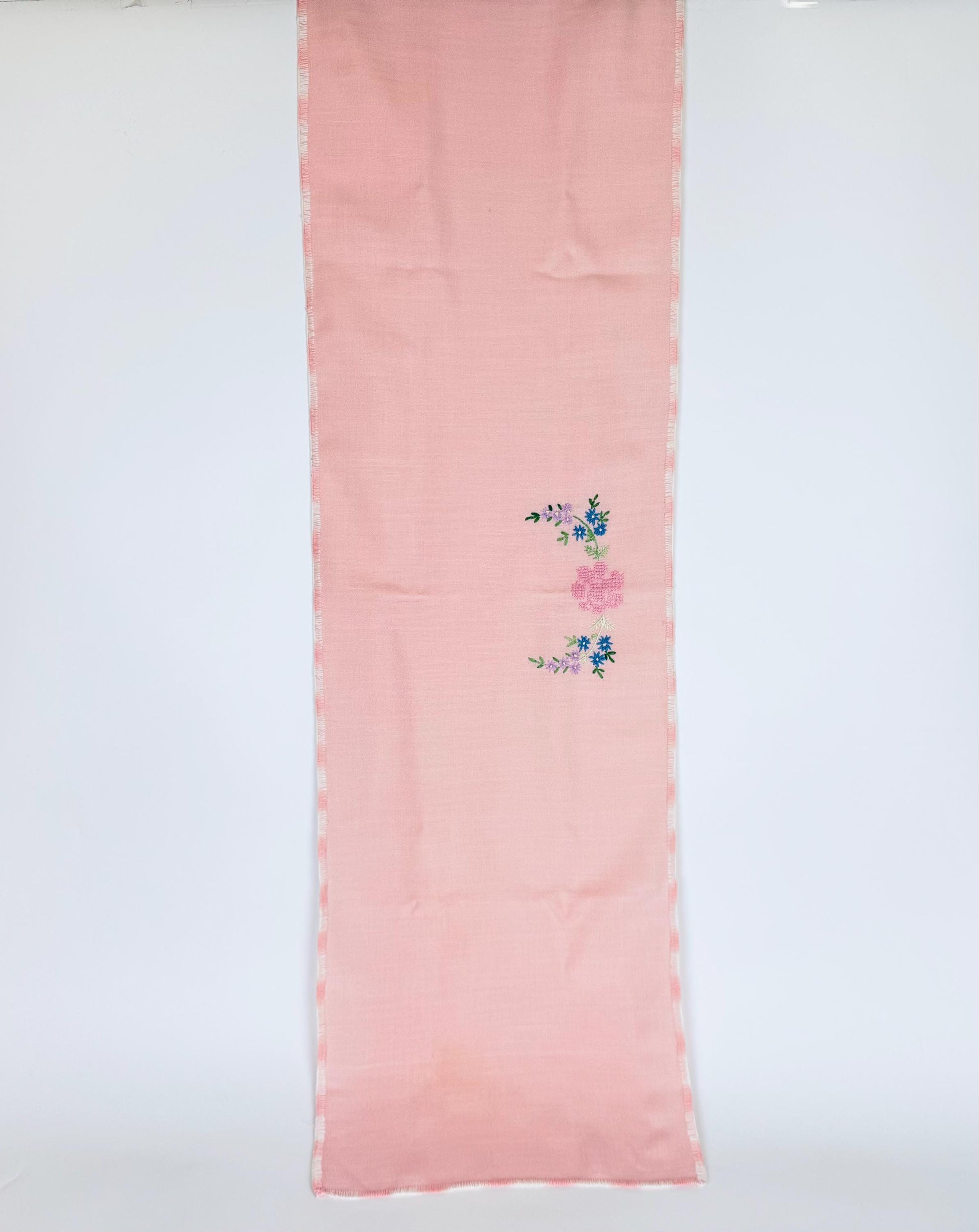 Product image for 'vintage pale pink white embroidered floral rectangular table runner' (view 8e8f86)