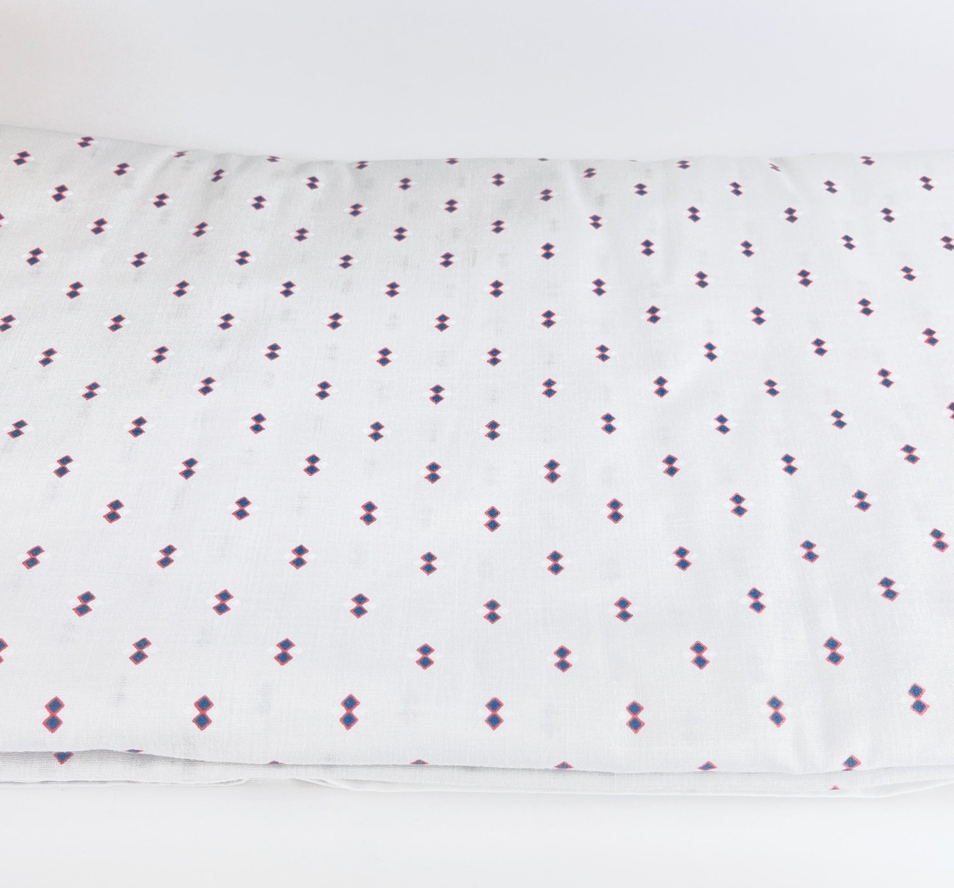 Product image for 'vintage texmade twin double sized single stitch flat sheet geometric double diamond pattern 80 20 cotton polyester made in canada' (view 32ac53)