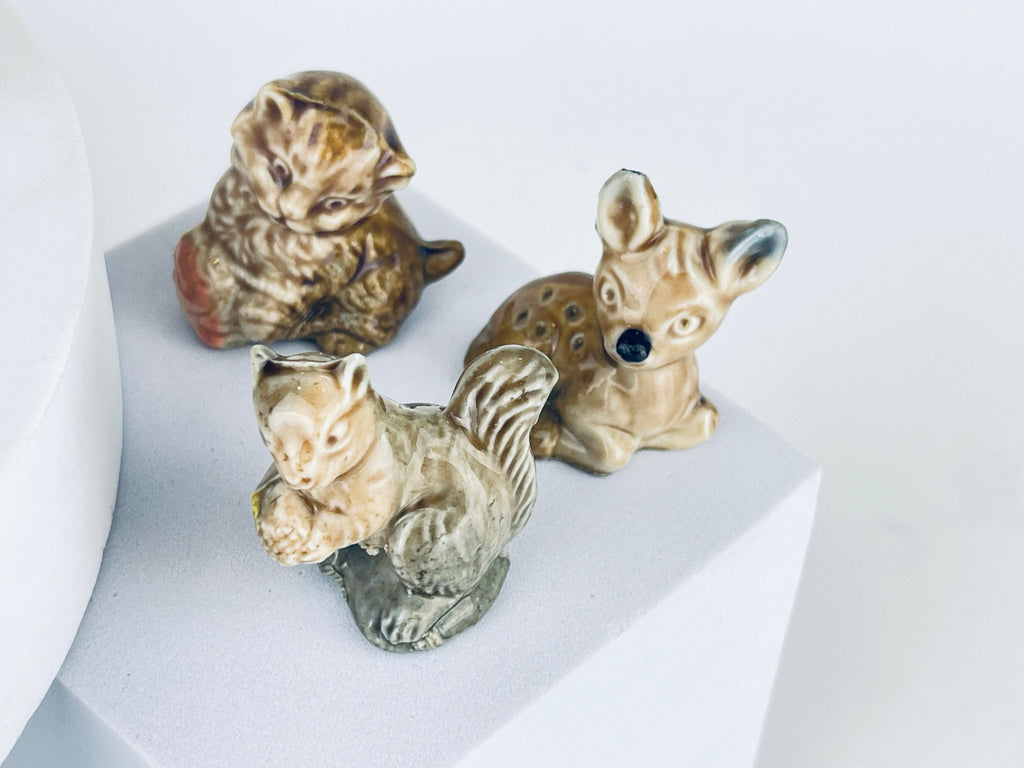 Product image for 'vintage wade whimsy whooppas porcelain miniature animal figurines made in england red rose tea advertisement collectibles' (view b4ab87)