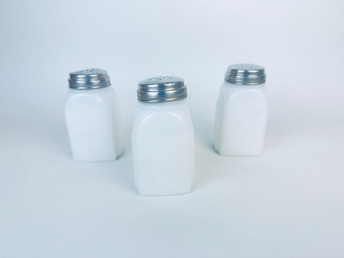 Product image for 'vintage mckee white kitchen range shaker set art deco style salt pepper flour' (view fc758c)