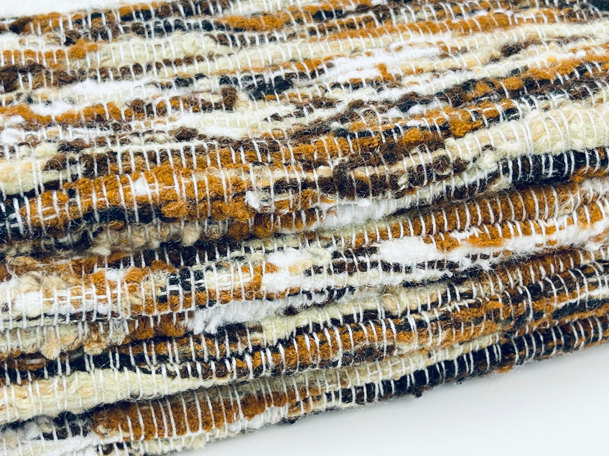 Product image for 'vintage brown white fringe style place mats set of four 4' (view 836d9c)