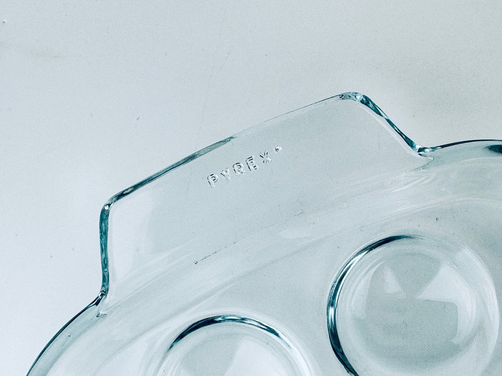 Product image for 'vintage pyrex clear glass escargot snail devilled egg plates 473 set of two 2 made in france' (view 8e0a24)