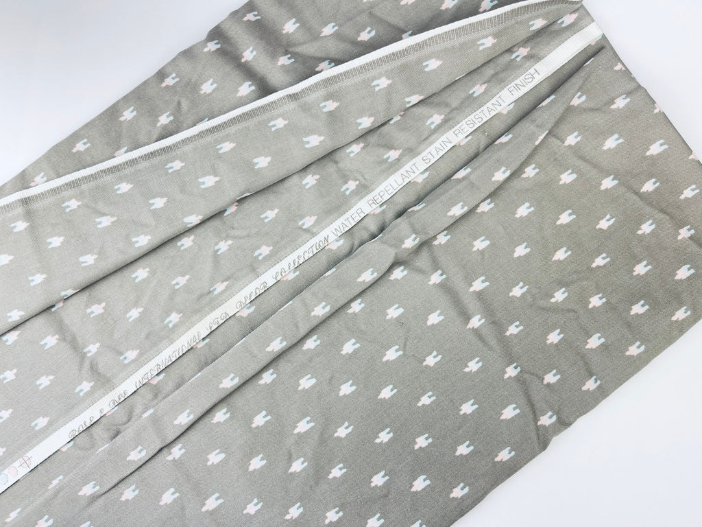 Product image for 'vintage 1990s grey pink blue southwest fabric 44 x 53 water repellent stain resistant' (view 9bfb8a)
