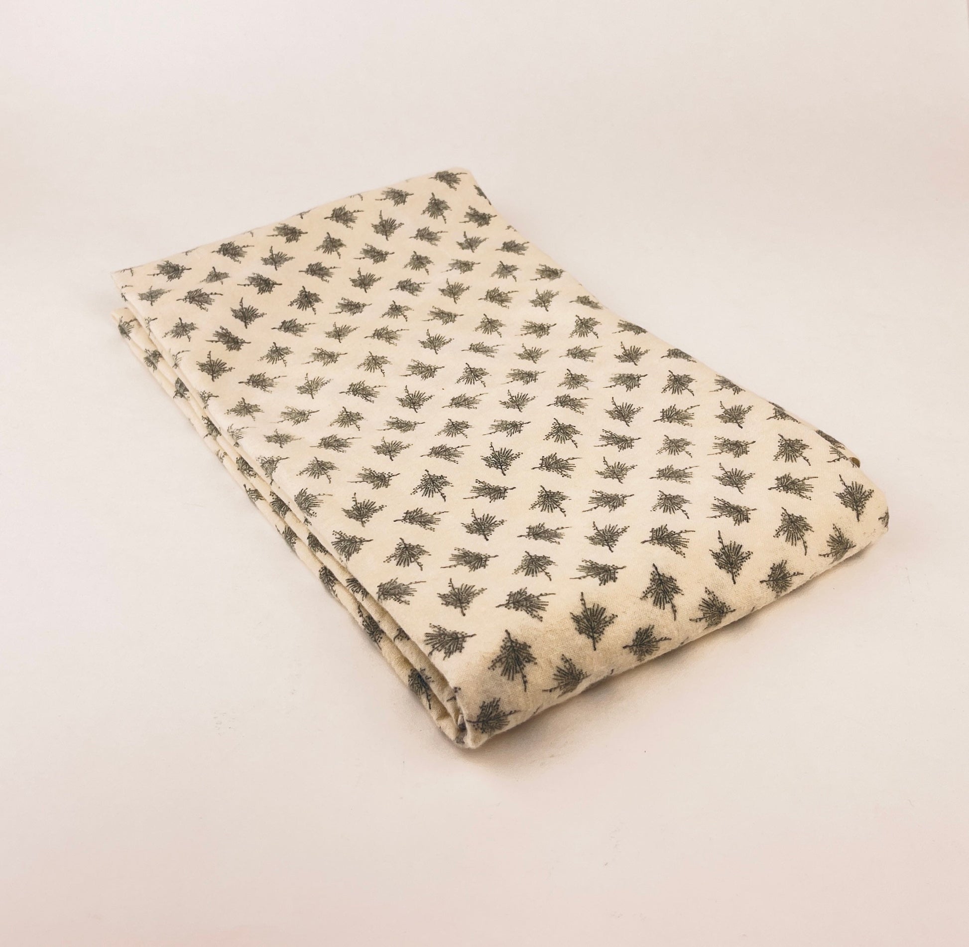Product image for 'vintage beige sage green fabric 35 x 42' (view 7a200f)