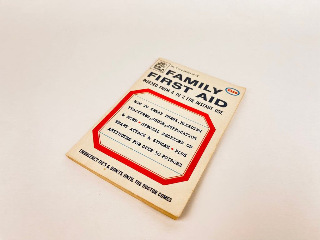 Product image for 'vintage esso free for all little books gasoline advertisement made in canada sold separately' (view 7967e8)