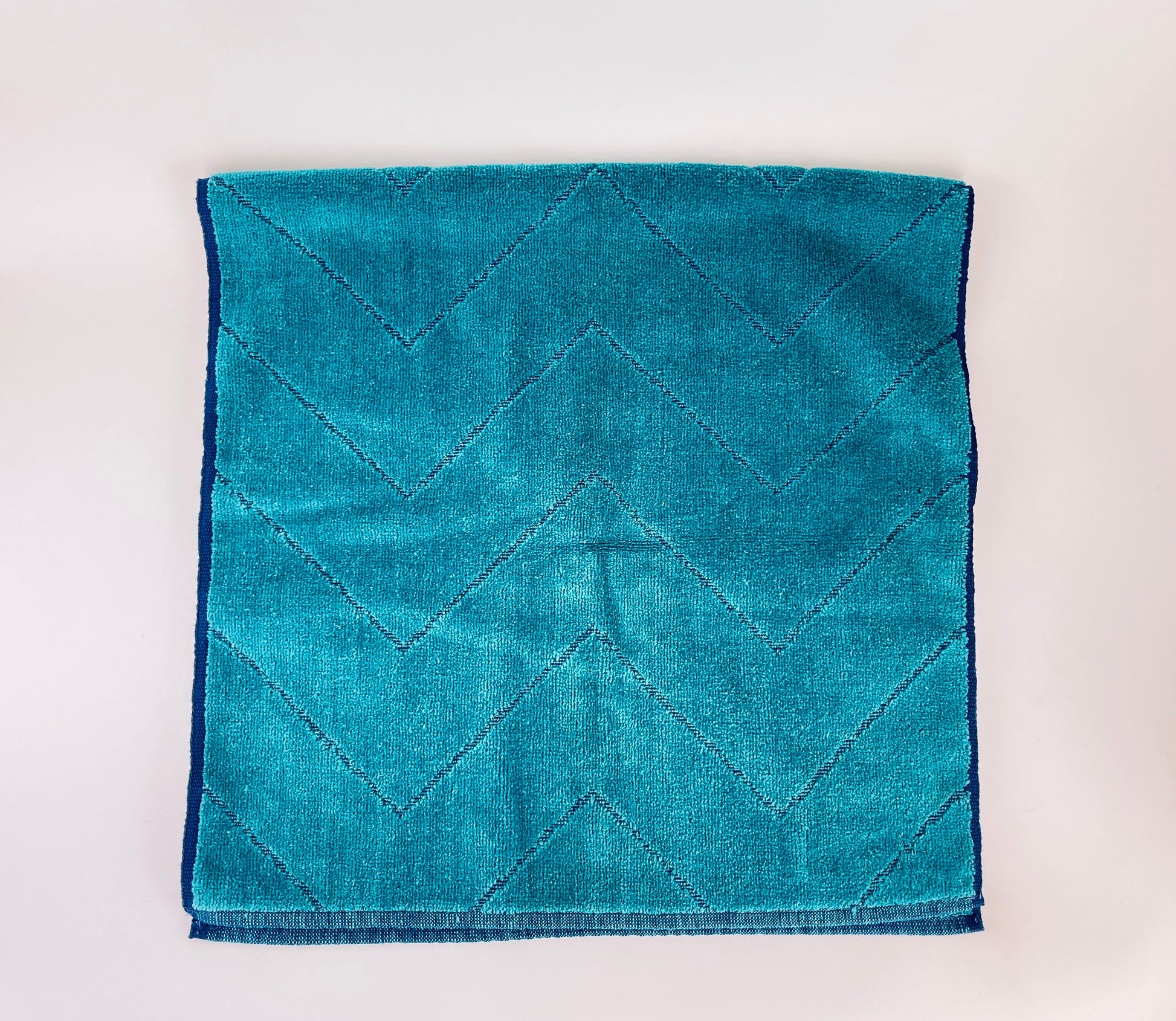 Product image for 'vintage green blue chevron striped martex bath towel set hand face towels made in usa' (view 237972)