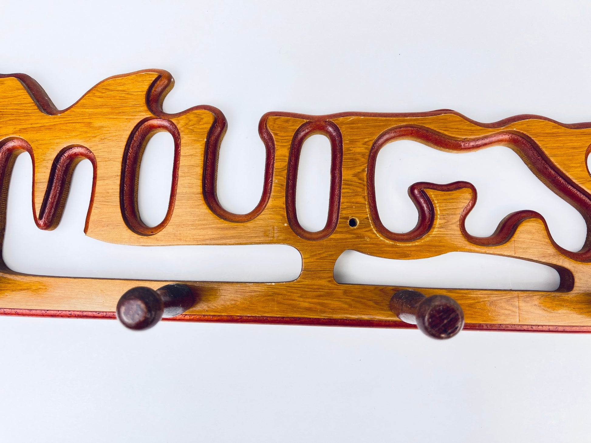 Product image for 'vintage solid wood mug rack organizer rustic brown kitchen wall peg shelf' (view e331cf)
