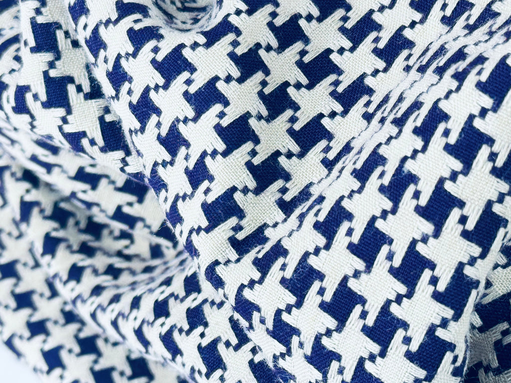 Product image for 'vintage deep purple beige houndstooth thick woven jacquard polyester fabric 56 x 62' (view ef17ea)