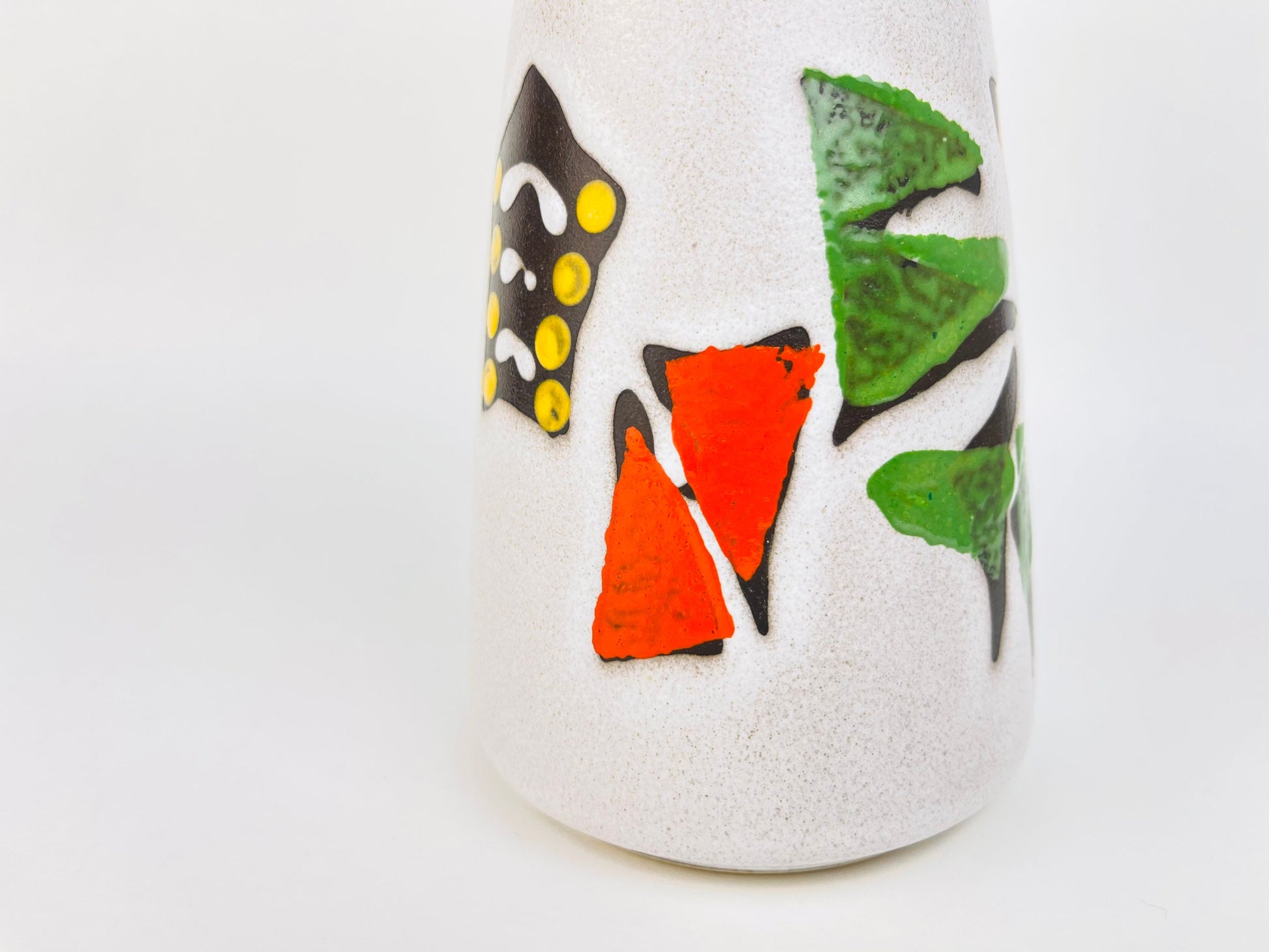 Product image for 'vintage mcm hohr geometric ceramic vase made in germany' (view f4ab40)