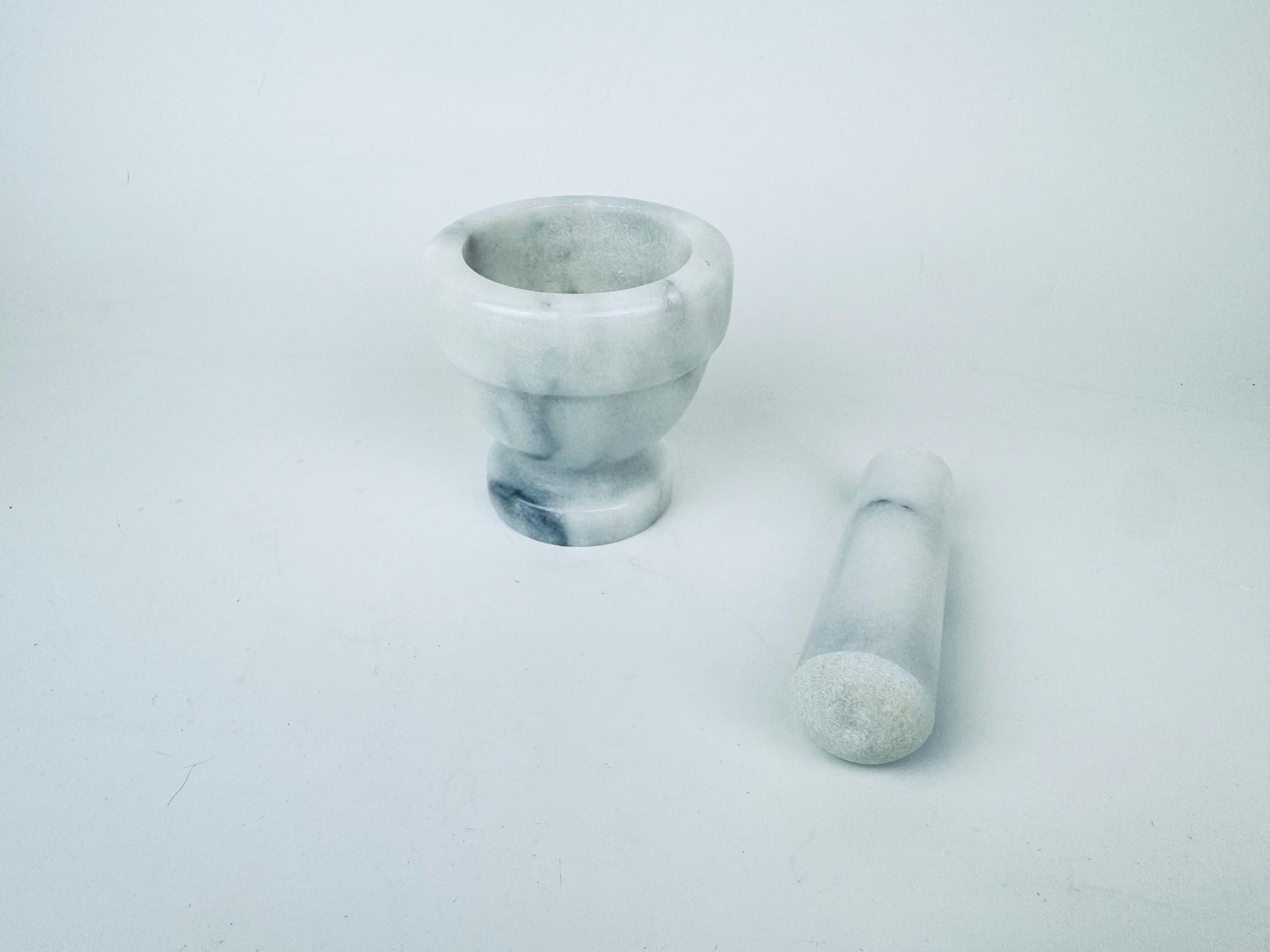 Product image for 'vintage white grey marble stone mortar pestle' (view e9705d)