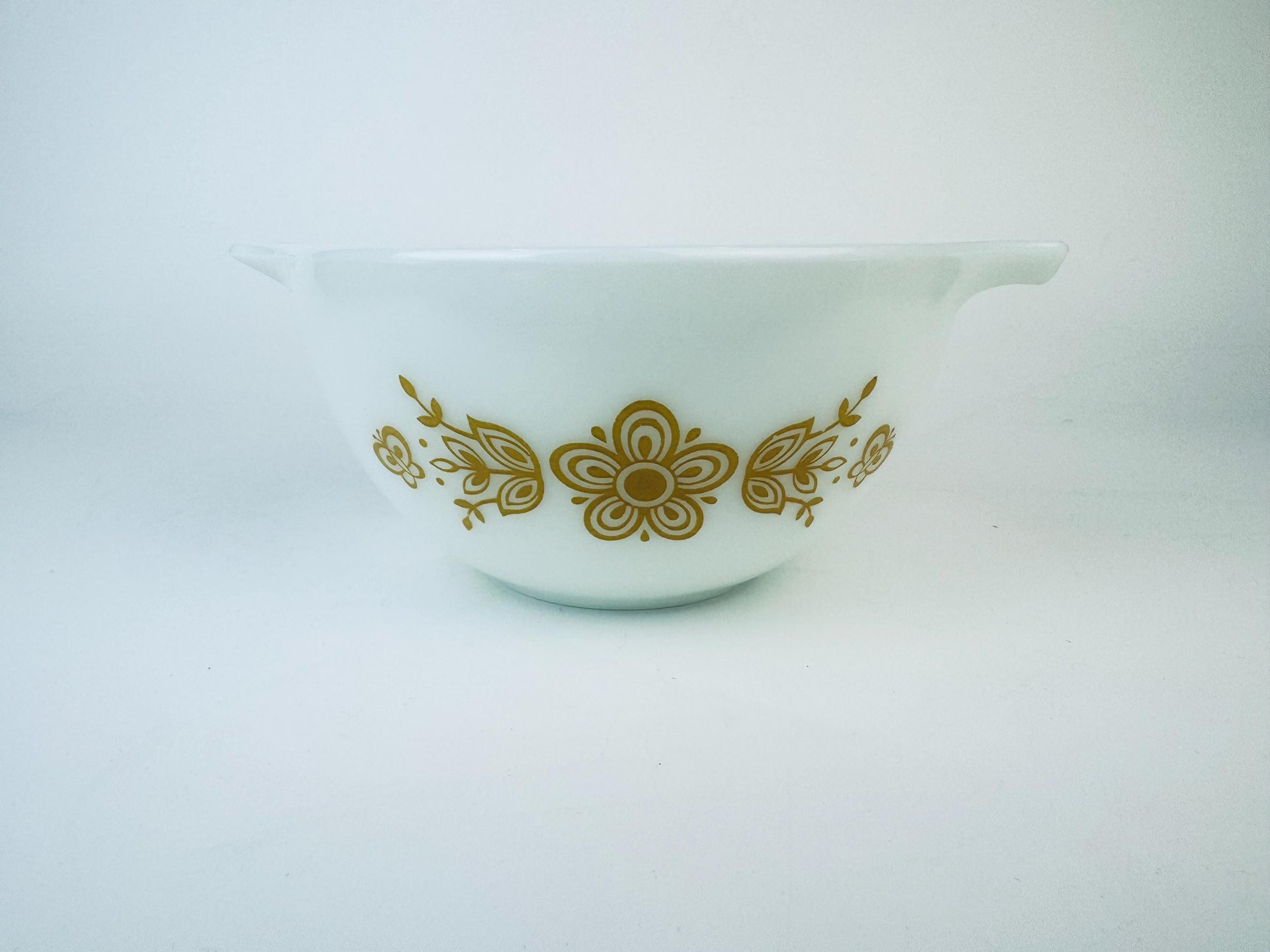 Product image for 'vintage pyrex butterfly gold cinderella mixing bowl 441 1 5 pt 750 ml made in usa' (view 5d2b4c)