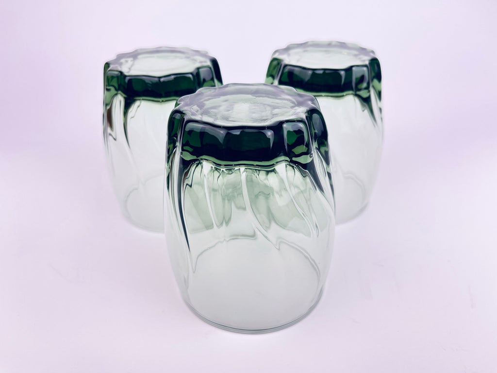 Product image for 'vintage starfire green anchor hocking glasses set of three 3 swirled bottom pattern' (view e0b660)
