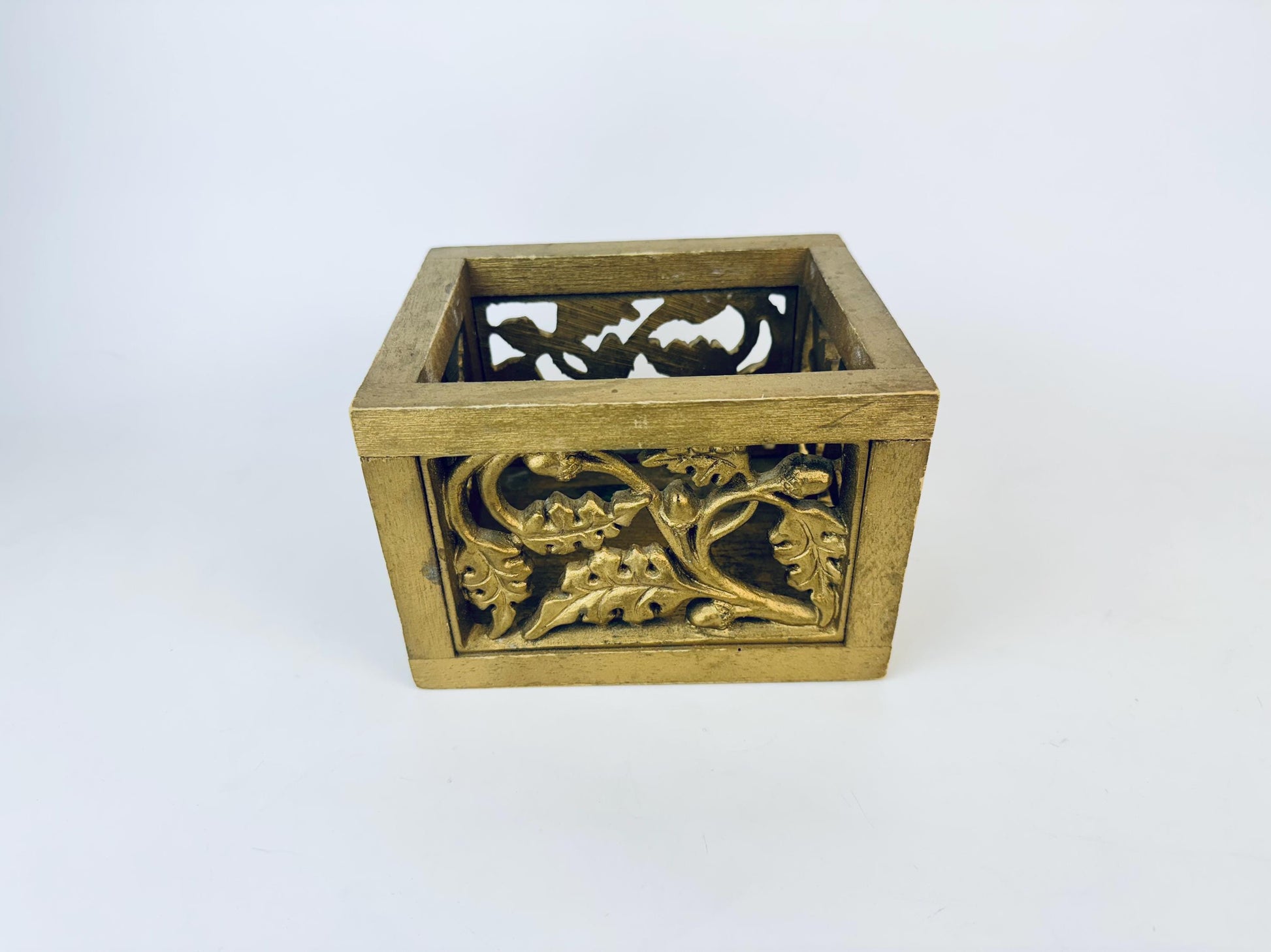 Product image for 'vintage gold carved wood box botanical desktop organizer' (view 0790e4)