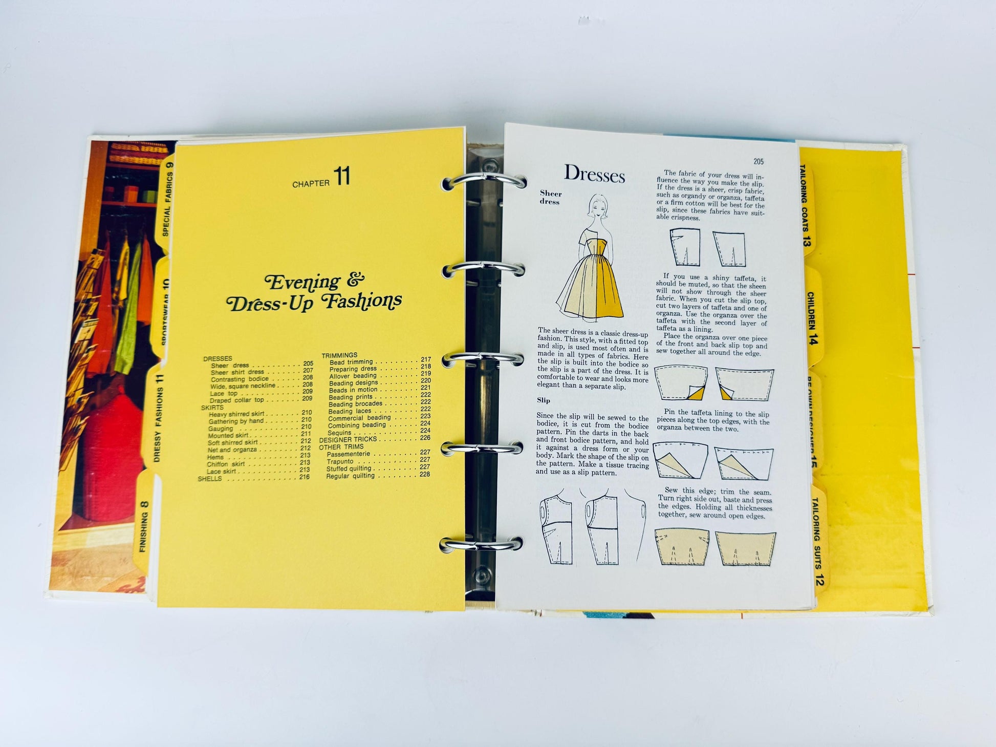 Product image for 'vintage better homes gardens sewing hardcover book fourth printing 1970 made in usa' (view dbacb2)