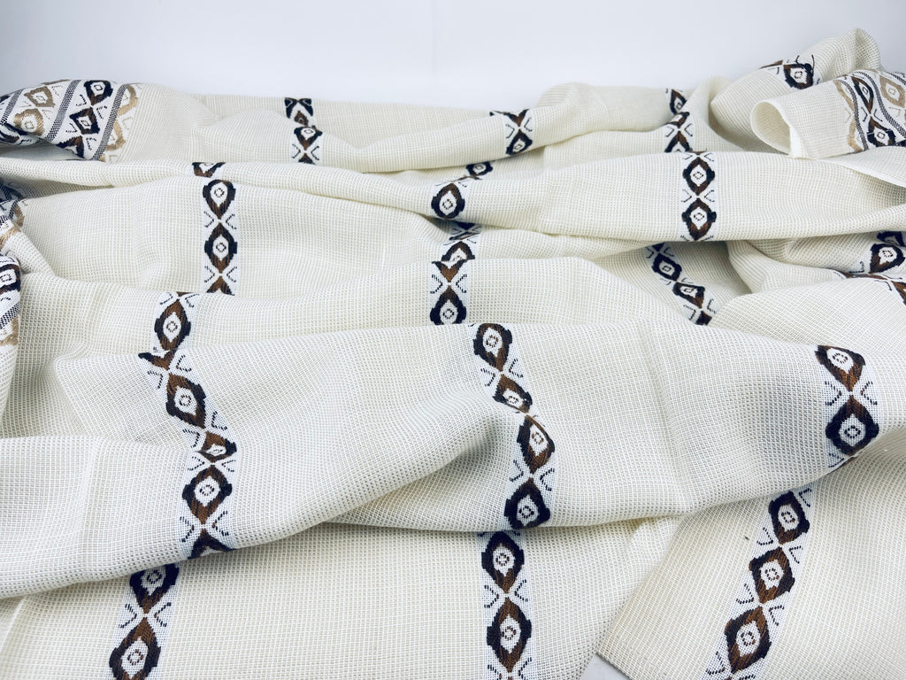 Product image for 'vintage beige acrylic embroidered table cloth geometric pattern 49 x 59' (view 15f2f8)