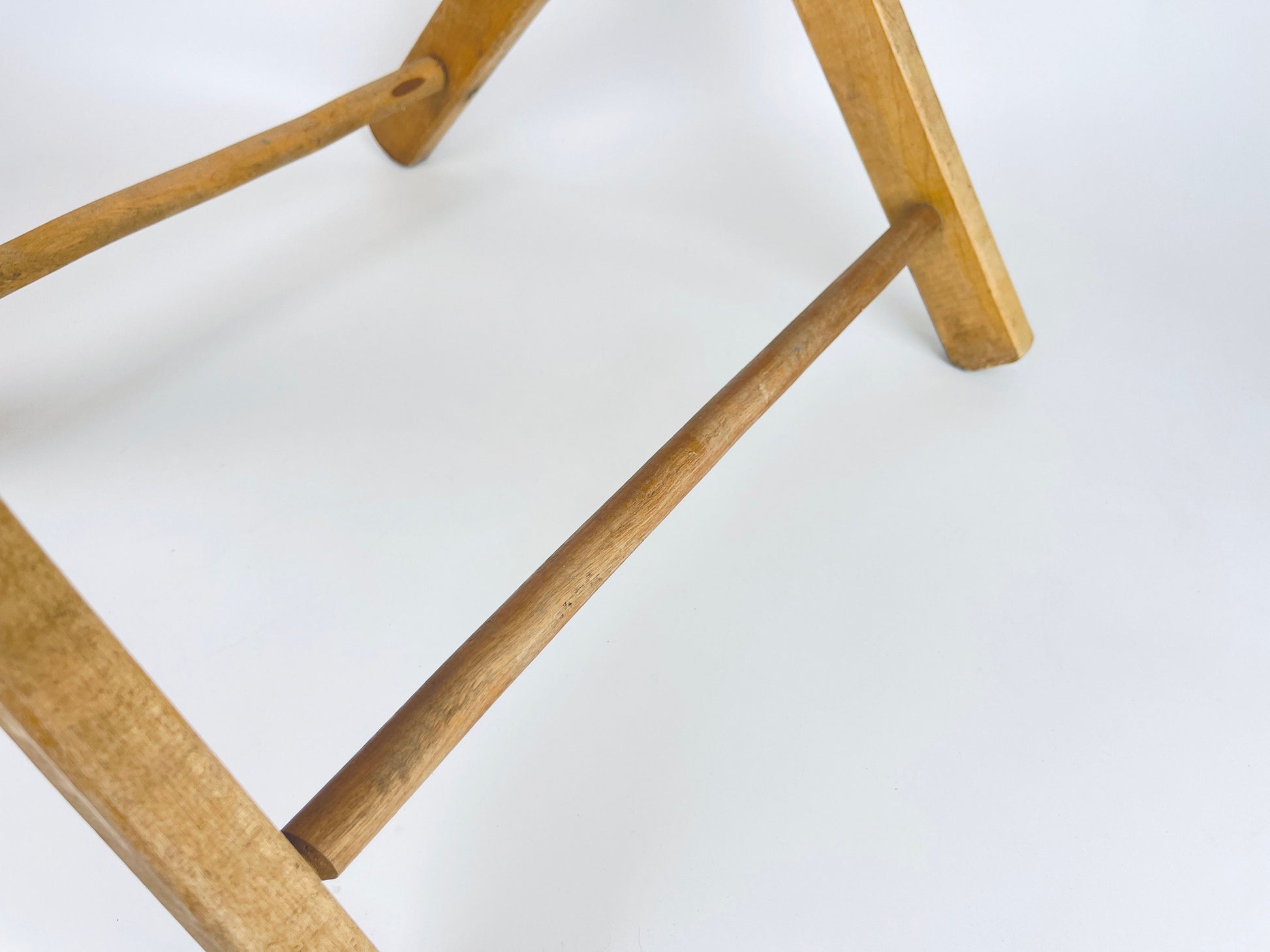 Product image for 'vintage folding wood striped cloth stool camping chair' (view e7d095)