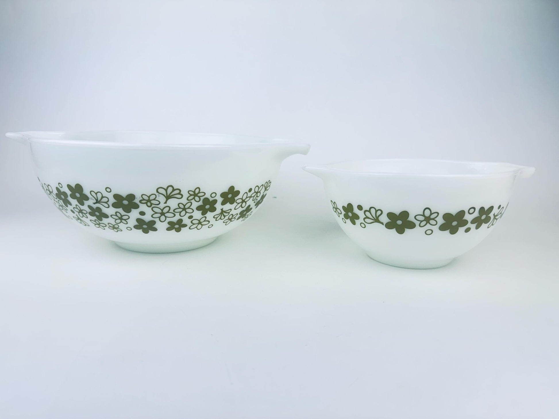 Product image for 'vintage spring blossom pyrex cinderella casserole bowls sold separately' (view 2e4623)