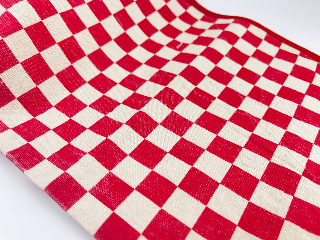 Product image for 'vintage red checkered christie cookies linen full apron red strings' (view 574546)