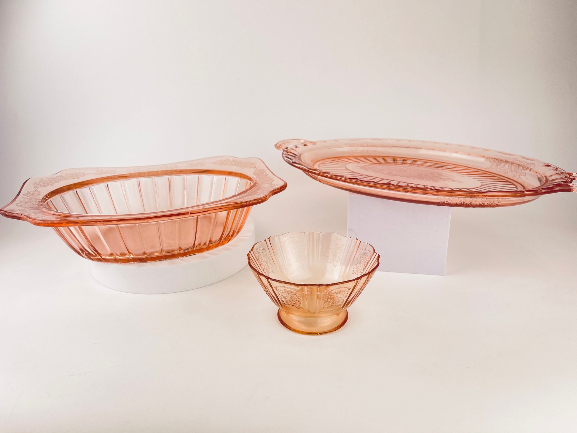 Product image for 'vintage pink sweetheart pattern depression glass macbeth evans sold separately' (view 107517)