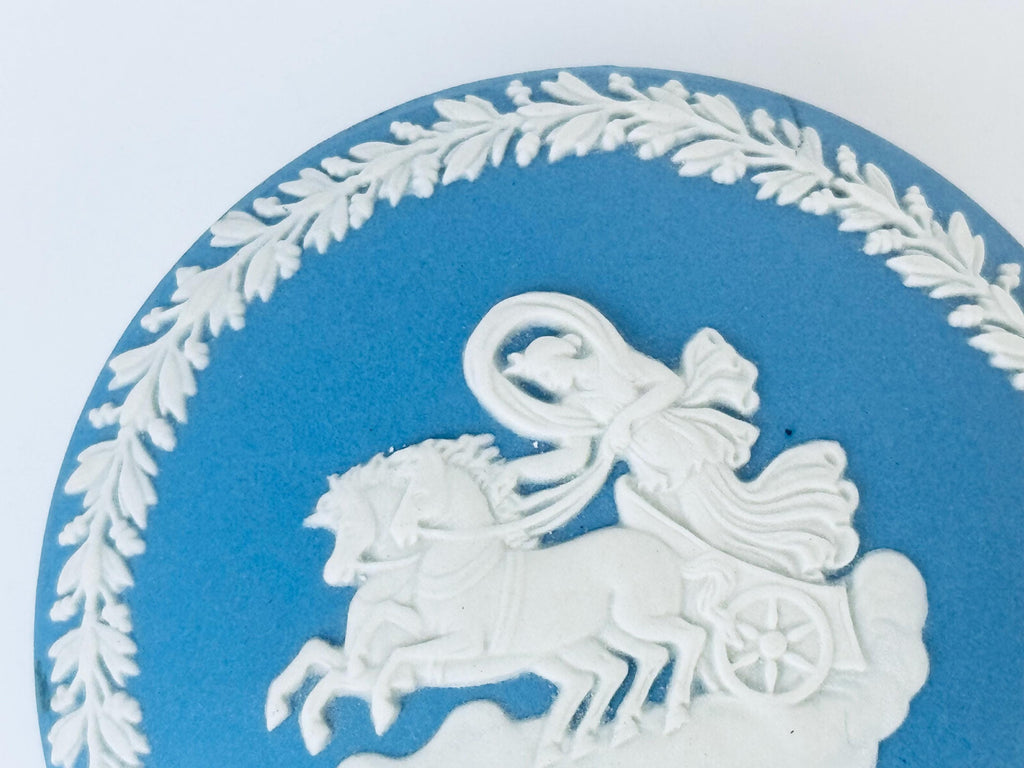 Product image for 'vintage wedgwood blue jasperware round jewelry box neoclassical elegance' (view 14ea00)