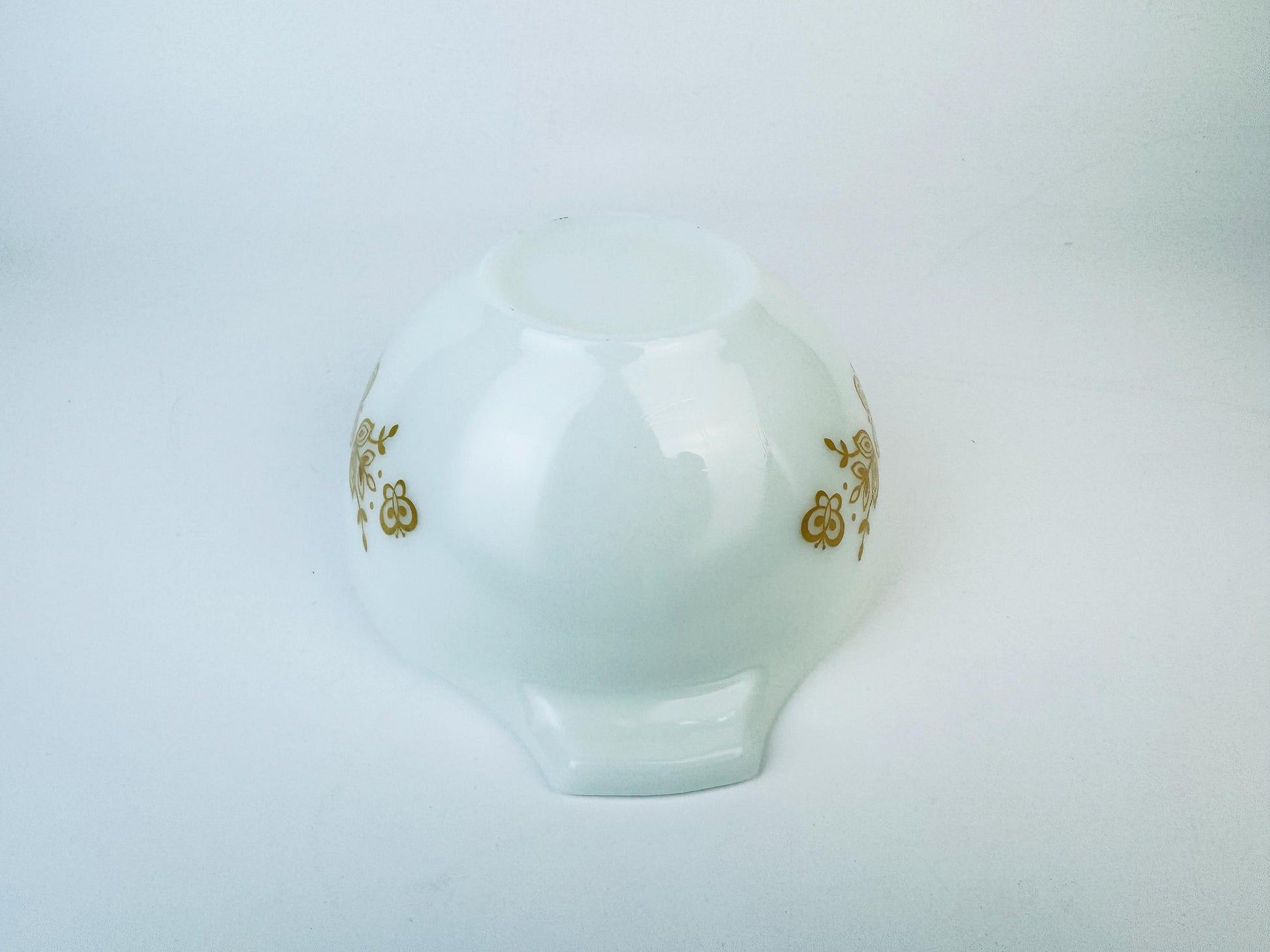 Product image for 'vintage pyrex butterfly gold cinderella mixing bowl 441 1 5 pt 750 ml made in usa' (view b0a7a9)
