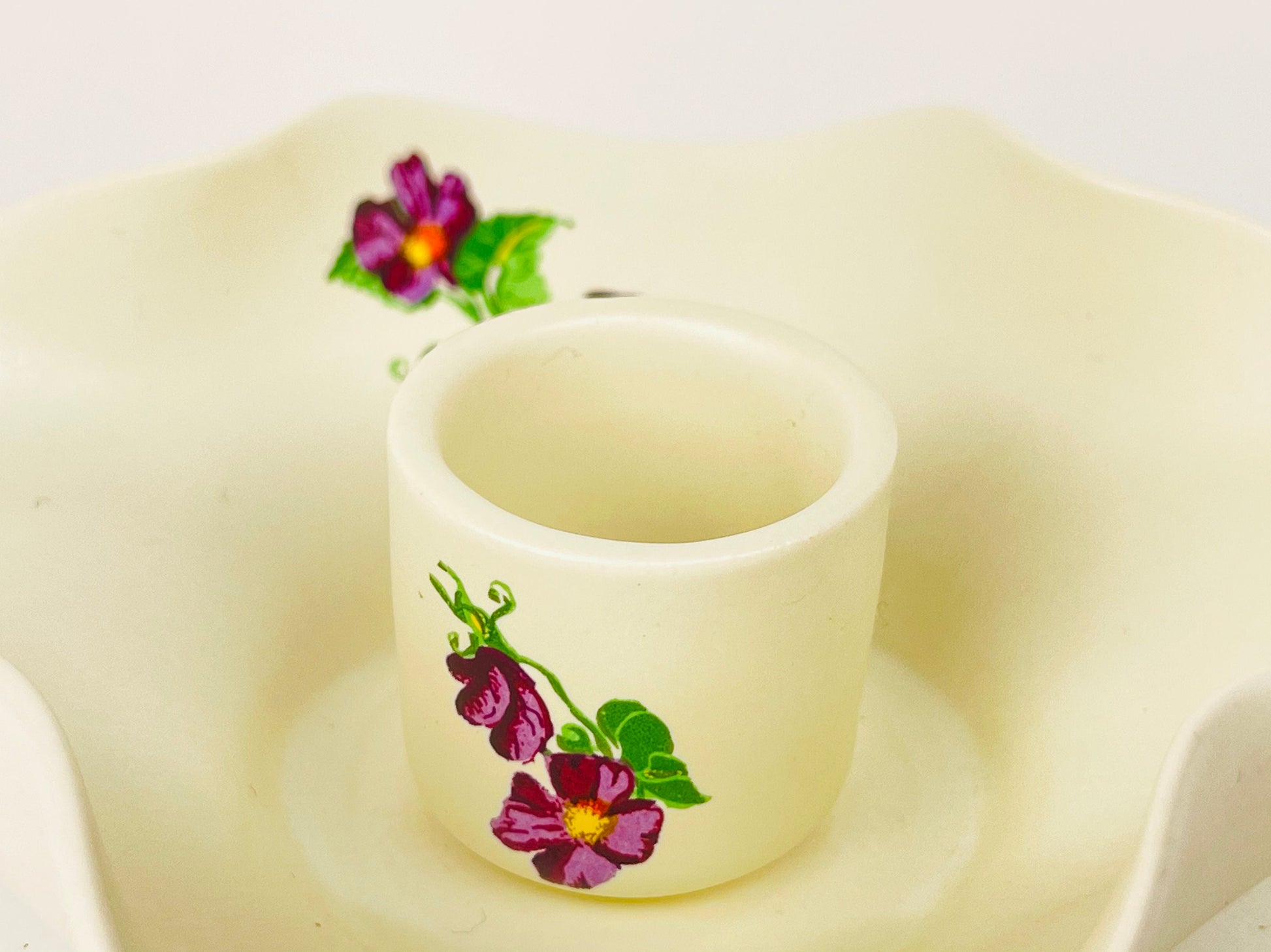 Product image for 'vintage 1970s ruffled white ceramic candlestick holder floral motif' (view f05b2c)