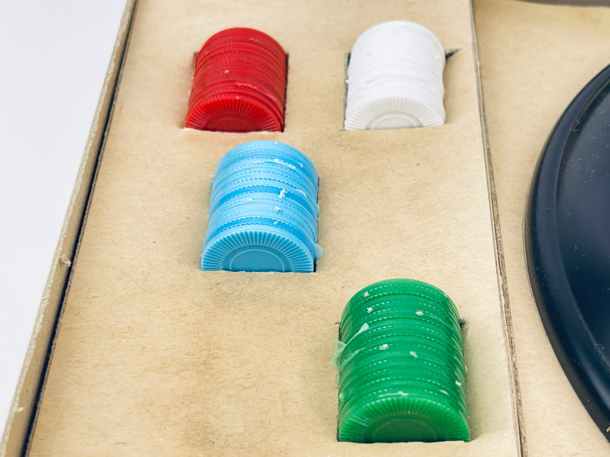 Product image for 'vintage roulette board game made in canada by transogram instructions en francis a linterieur' (view 81d8eb)