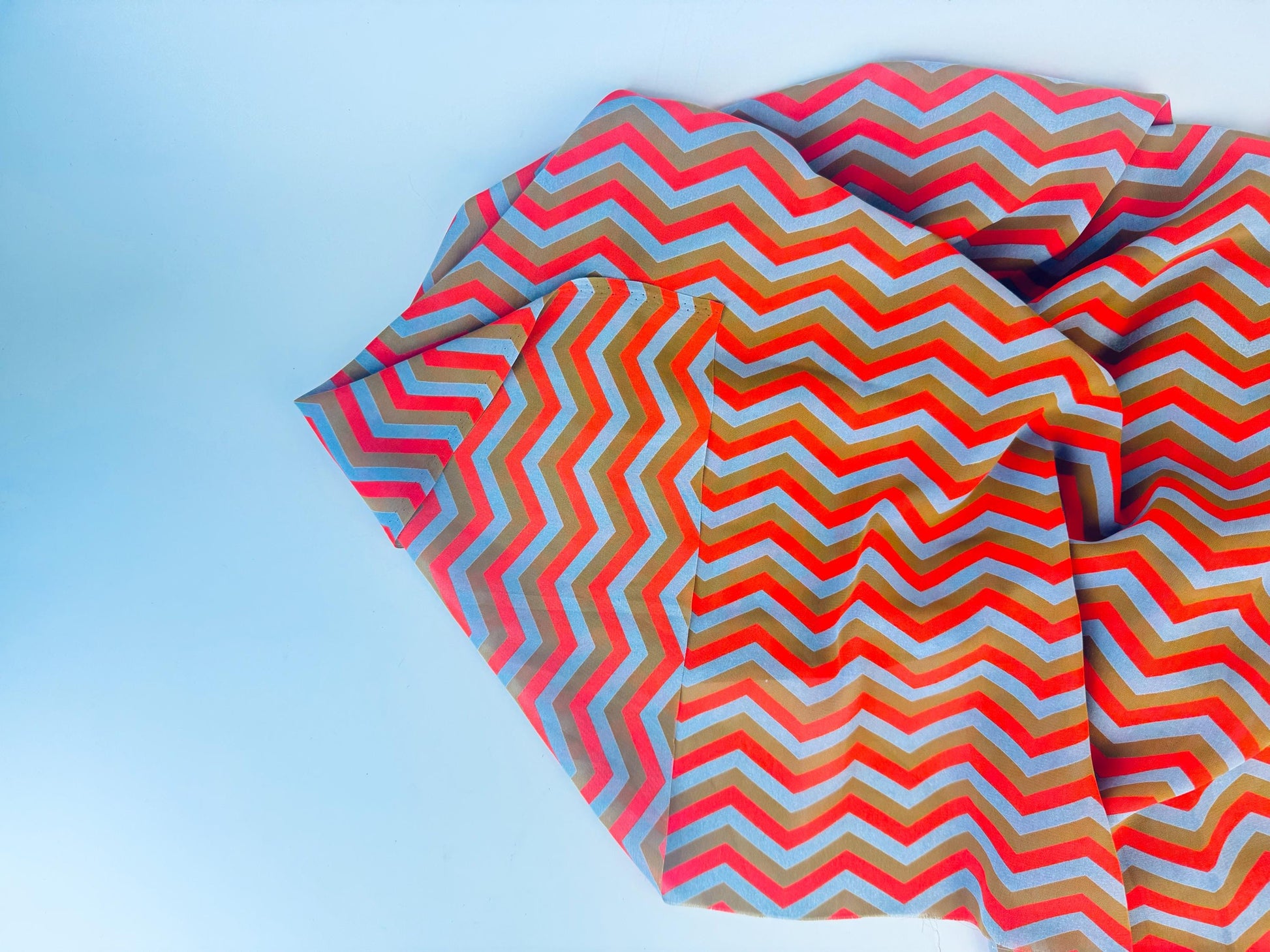 Product image for 'vintage orange brown grey semi sheer chevron print polyester fabric 45 x 62' (view 24a16c)