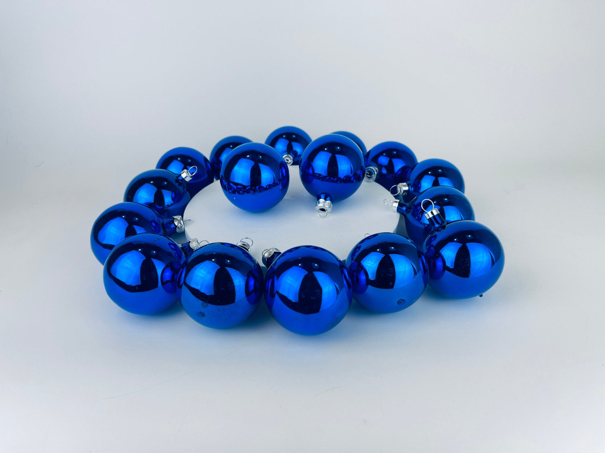 Product image for 'vintage blue glass christmas tree ornaments set of sixteen 16 made in canada by doubl glo alderbrook' (view 584875)