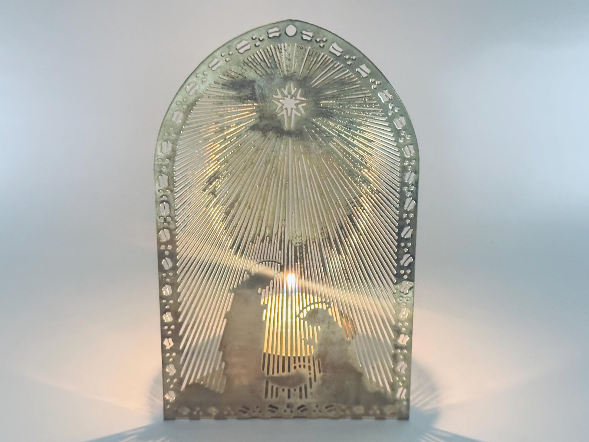 Product image for 'vintage gold plated brass christmas candleholder mary joseph jesus' (view 490f1c)