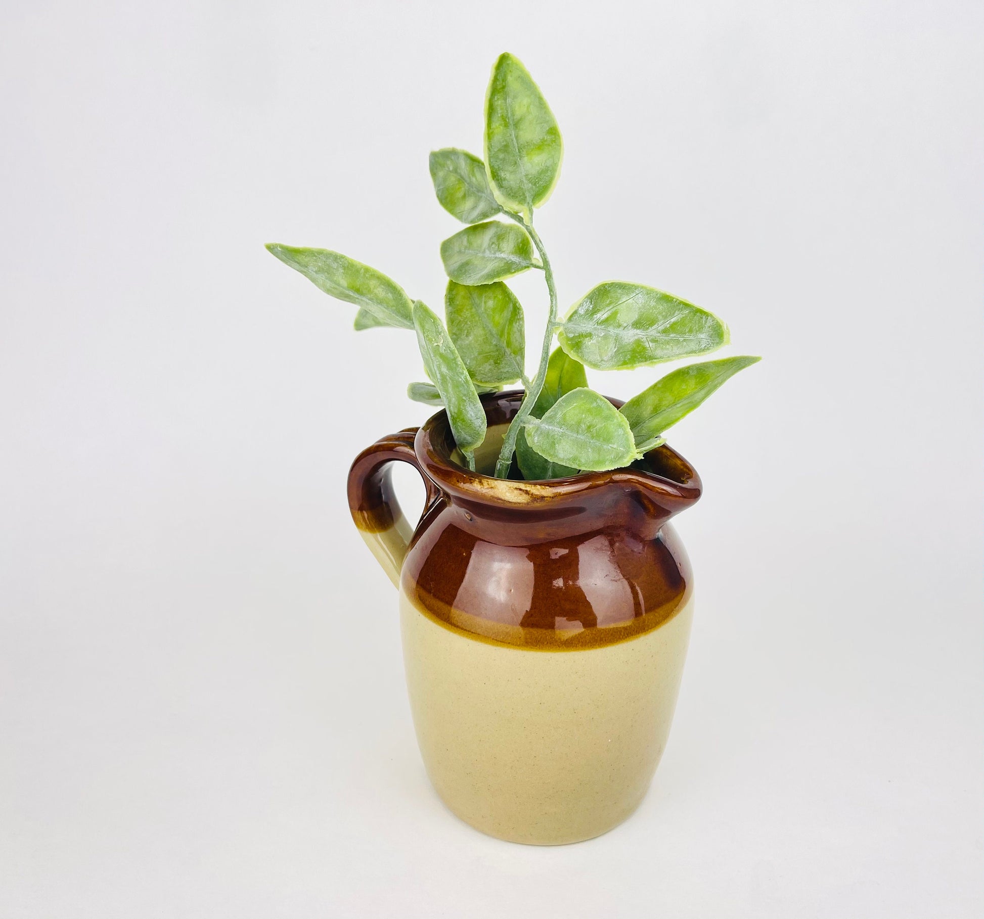 Product image for 'vintage pearsons of chesterfield vase pitcher made in england glazed ceramic' (view 58a76b)