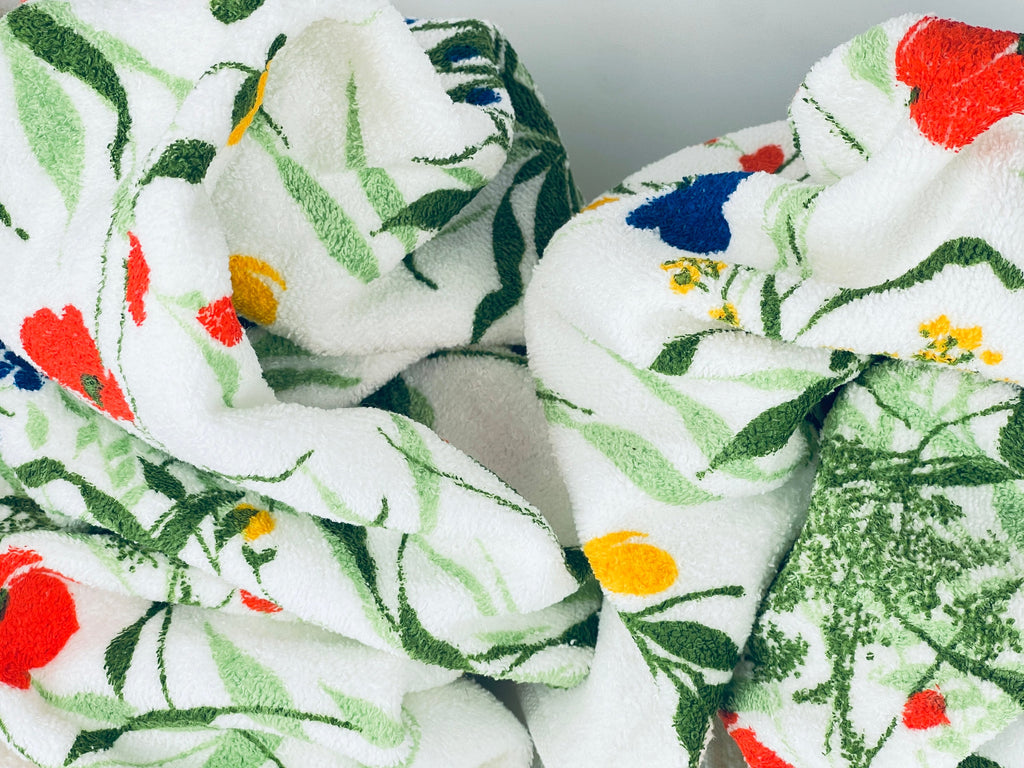 Product image for 'vintage floral print white bath towel made in canada by tex made new old stock nos sold separately' (view a0ac80)