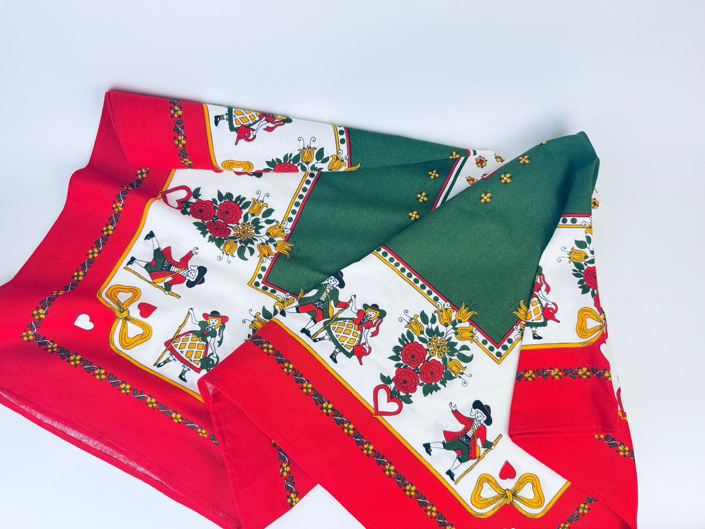 Product image for 'vintage folk art floral print edge square table cloth 40 x 40' (view 3099c6)