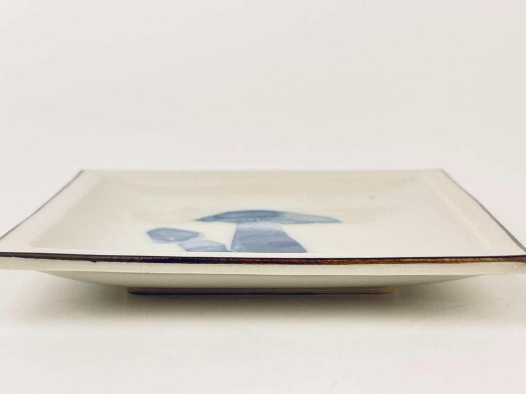 Product image for 'vintage ceramic mushroom woodland design trinket ring dish' (view 46f718)