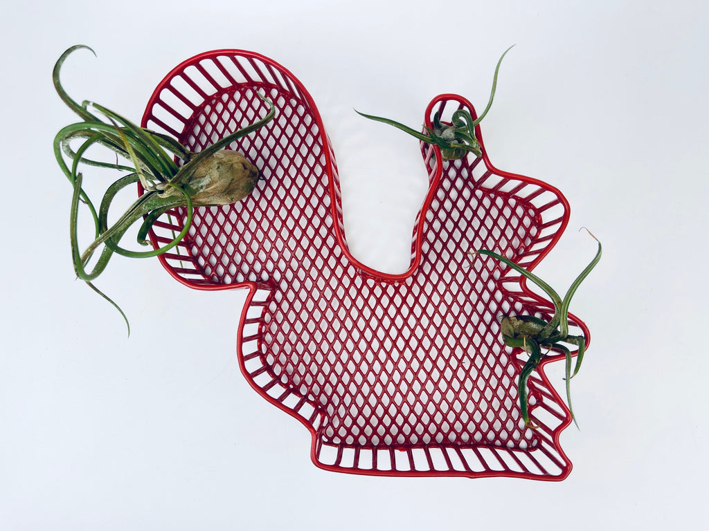 Product image for 'vintage red wire squirrel basket mid century wall or desk organizer' (view 60abb4)