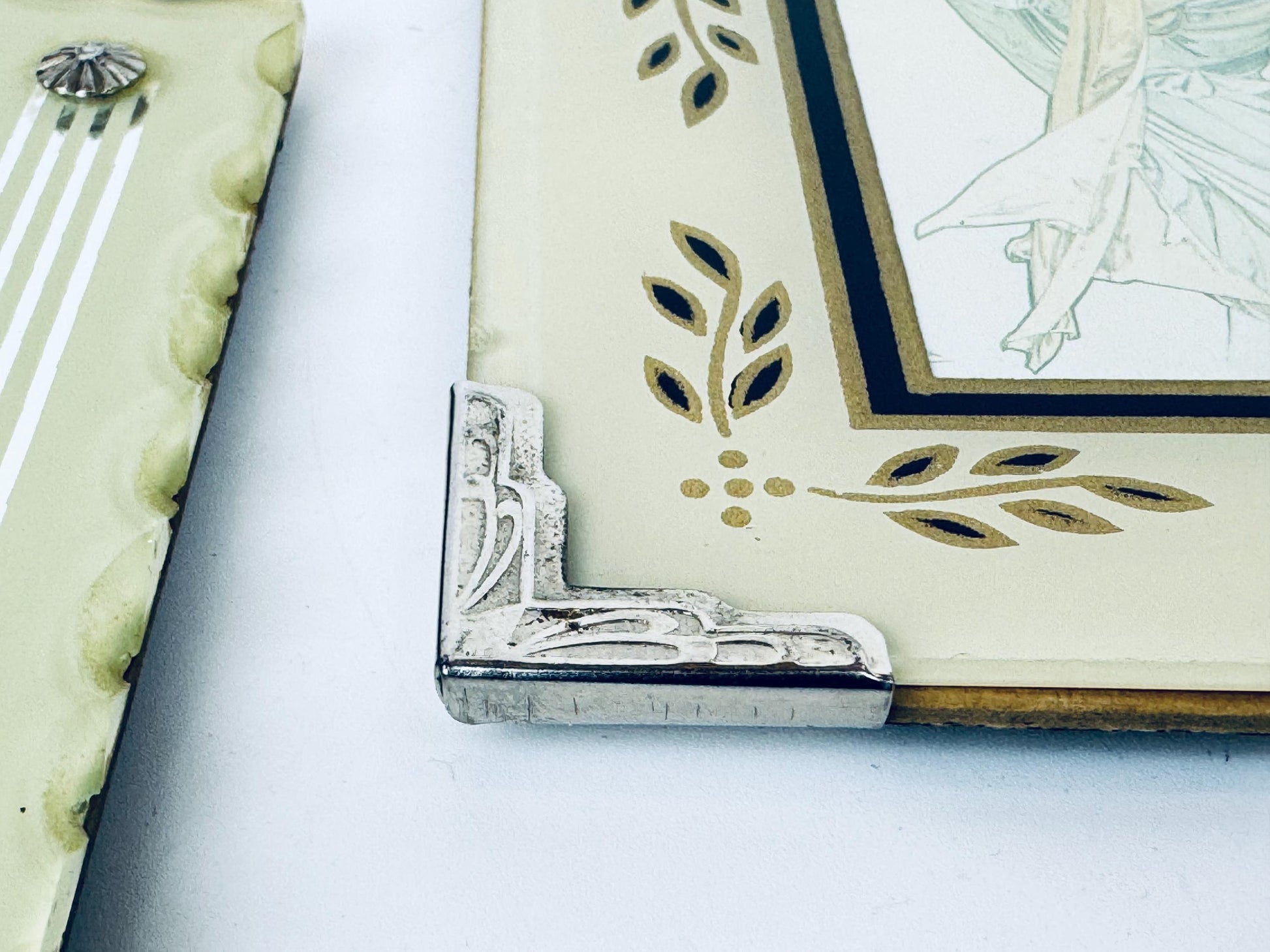 Product image for 'vintage art deco glass picture frame timeless elegance for your treasured memories' (view 94ee74)