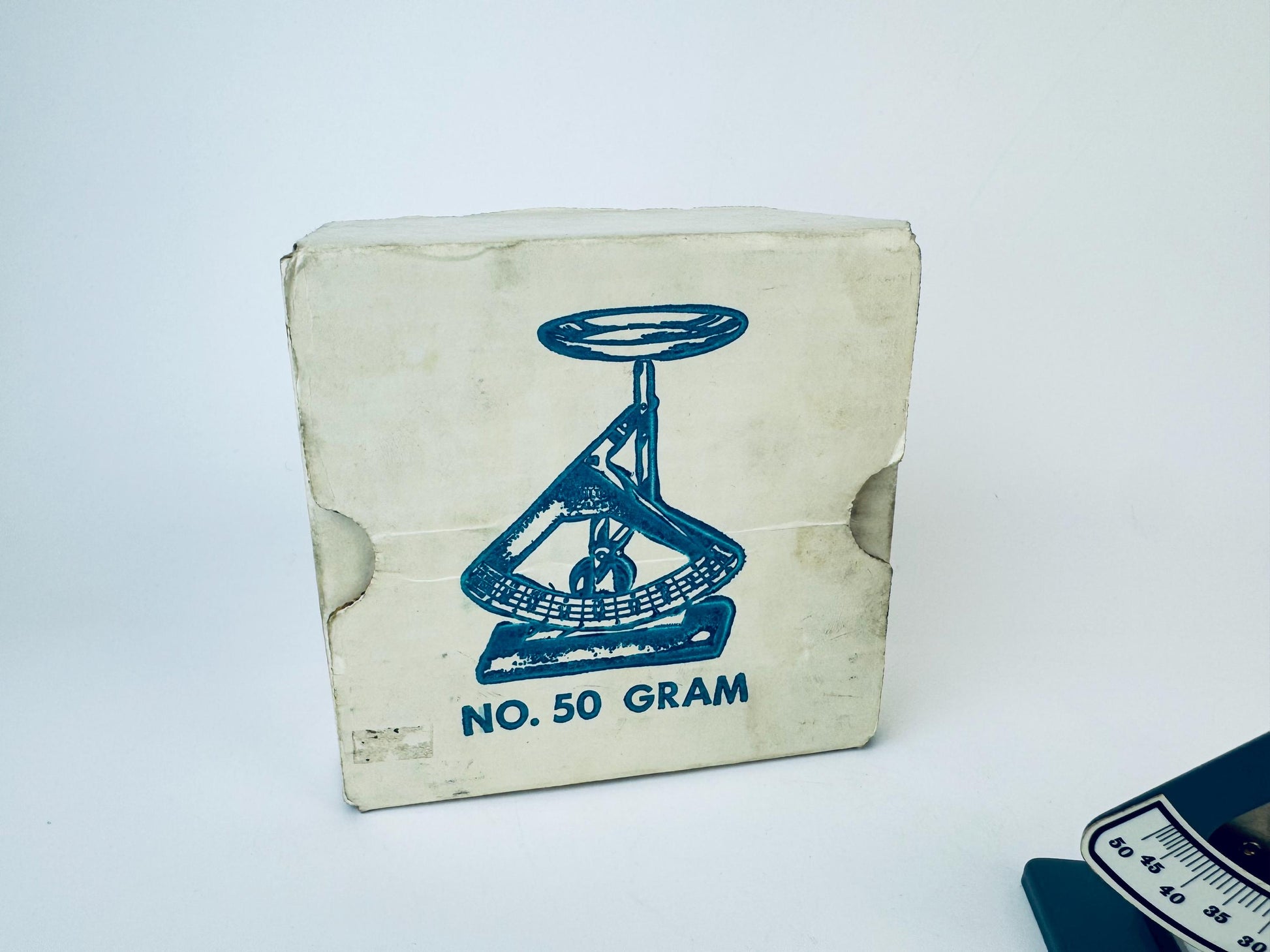 Product image for 'vintage grey silver hamilton weight scale no 50 gram penny scale' (view ff51ac)